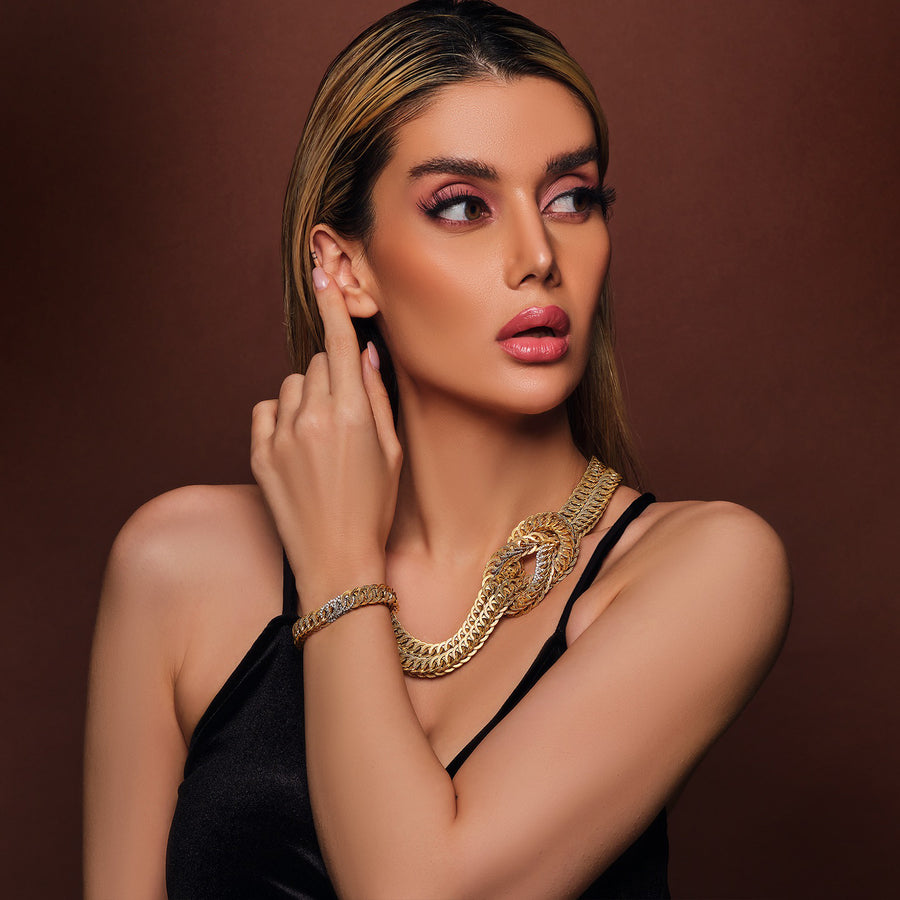 WOMEN YELLOW GOLD CHAIN AND BRACELET UNIQUE DESIGN