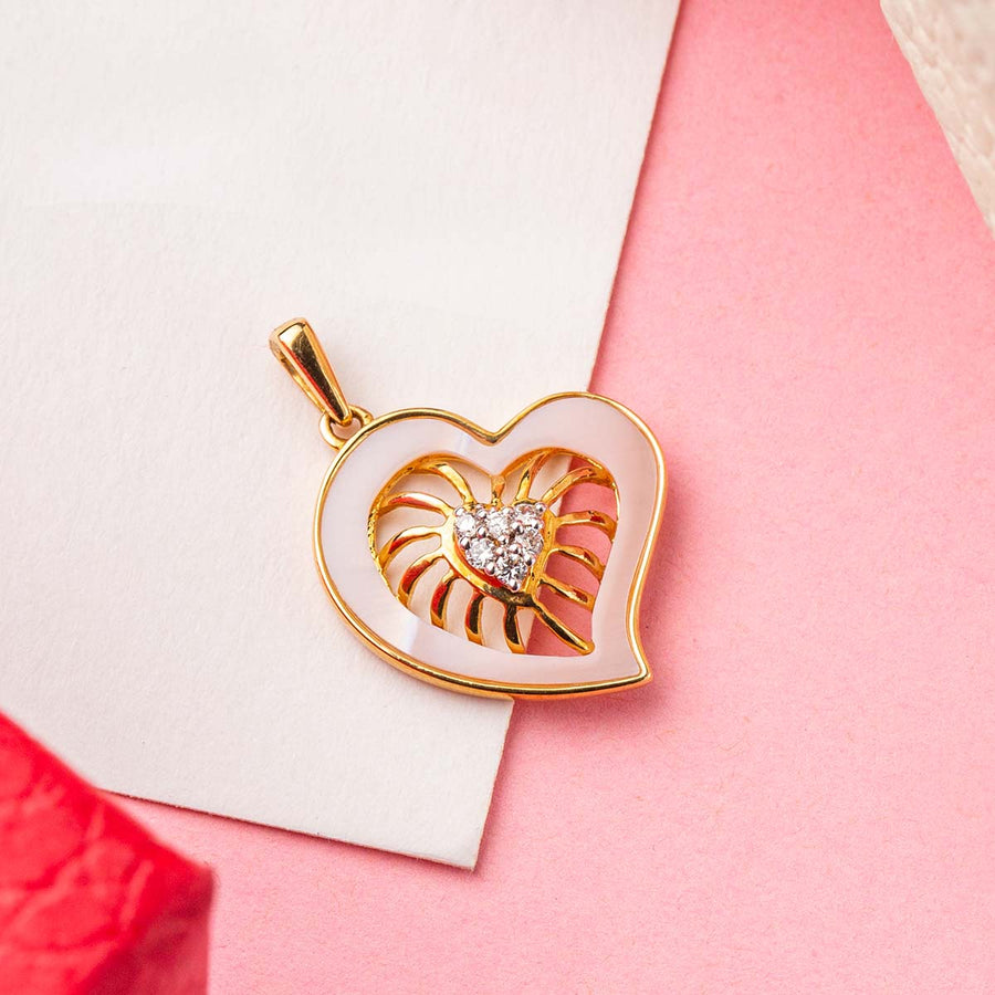 DIAMONDS AND GOLD HEART SHAPED PENDANT HANIF PAKISTAN TOP JEWELLER