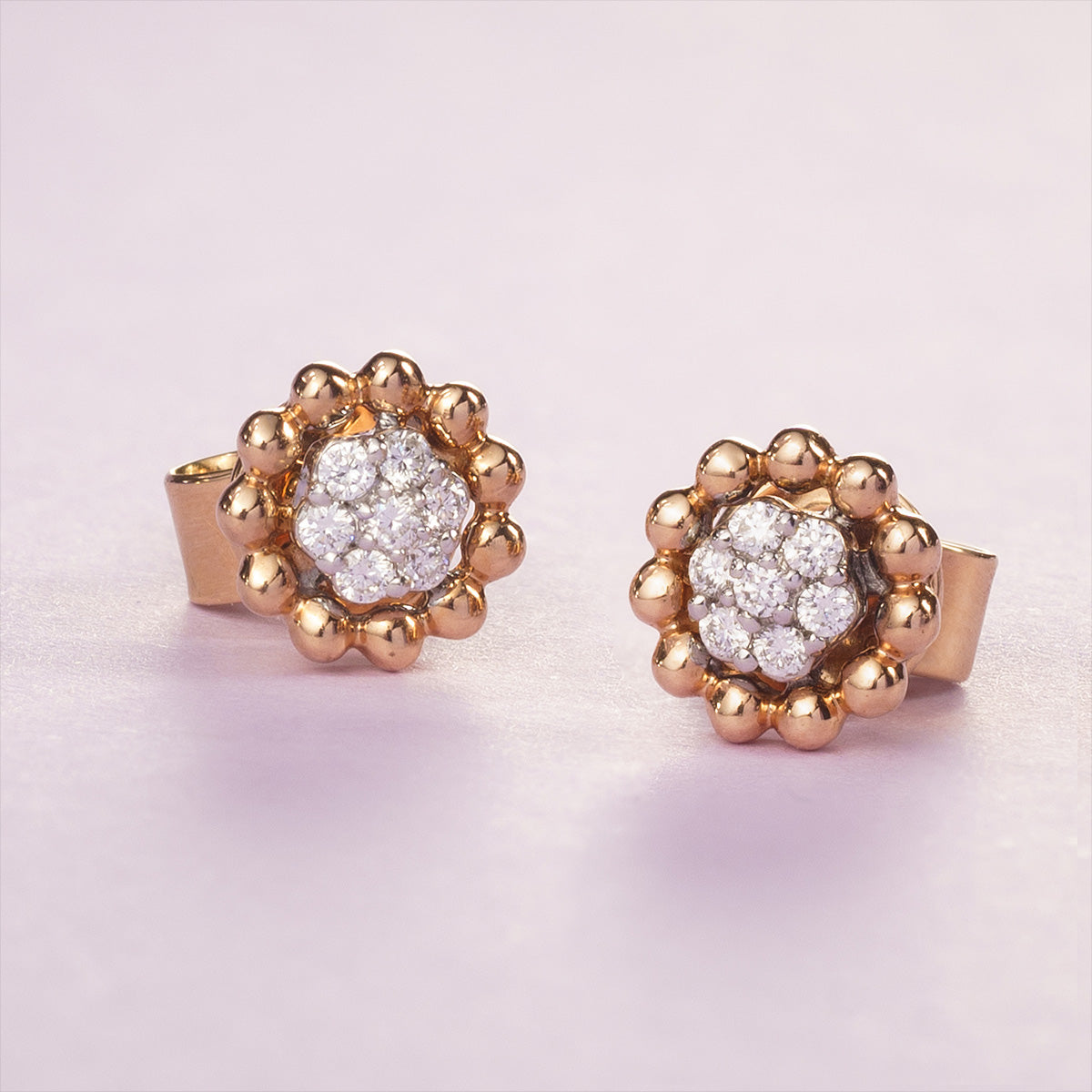 Gold Earrings in PAKISTAN