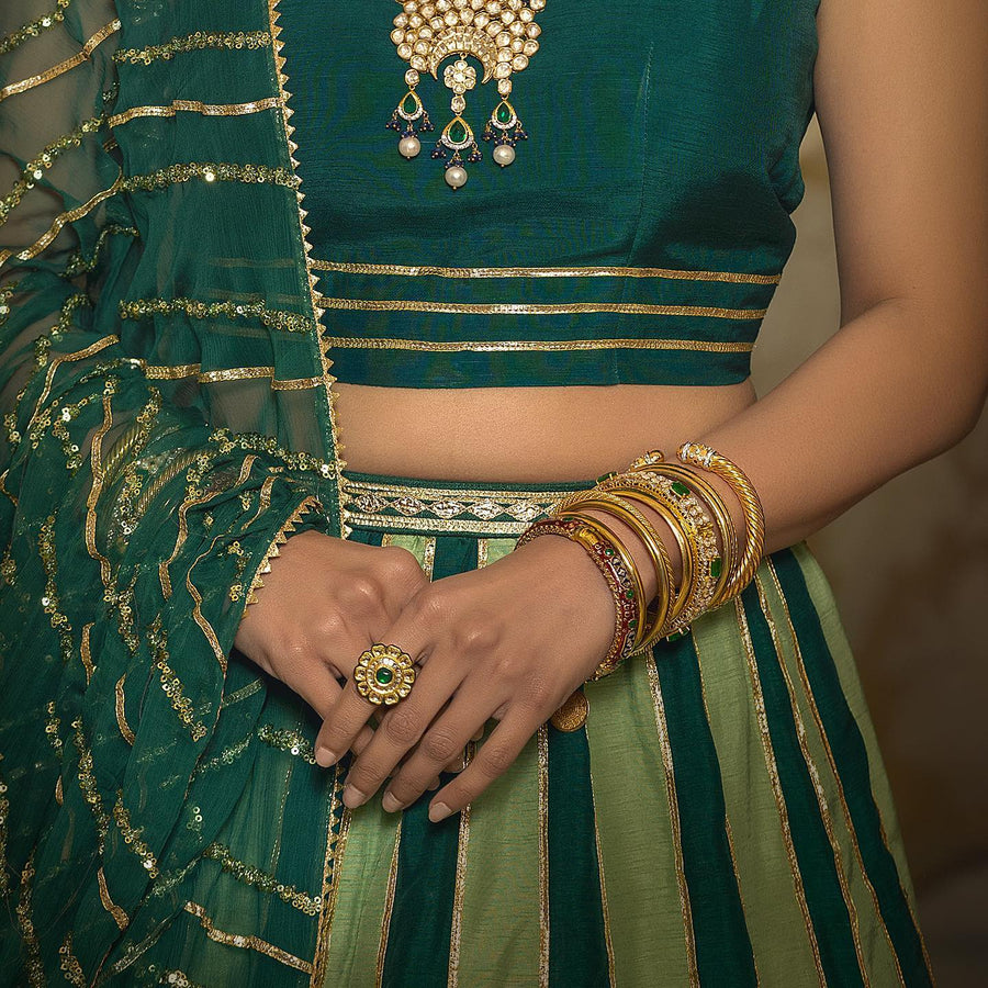 Taj Mahal Gold Set Jewellery Pakistan