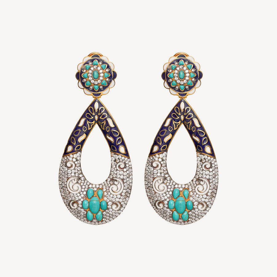 GOLD EARRING