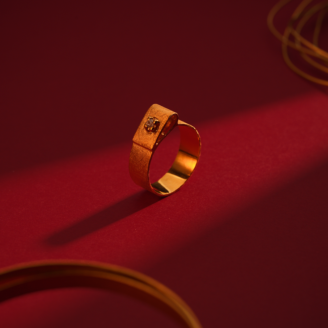 GOLD RING - R253447 image