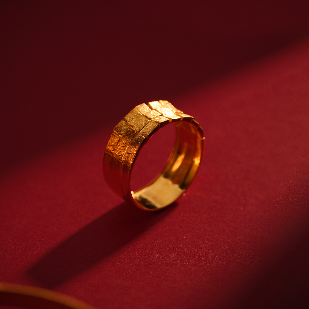 GOLD RING - R252580 image