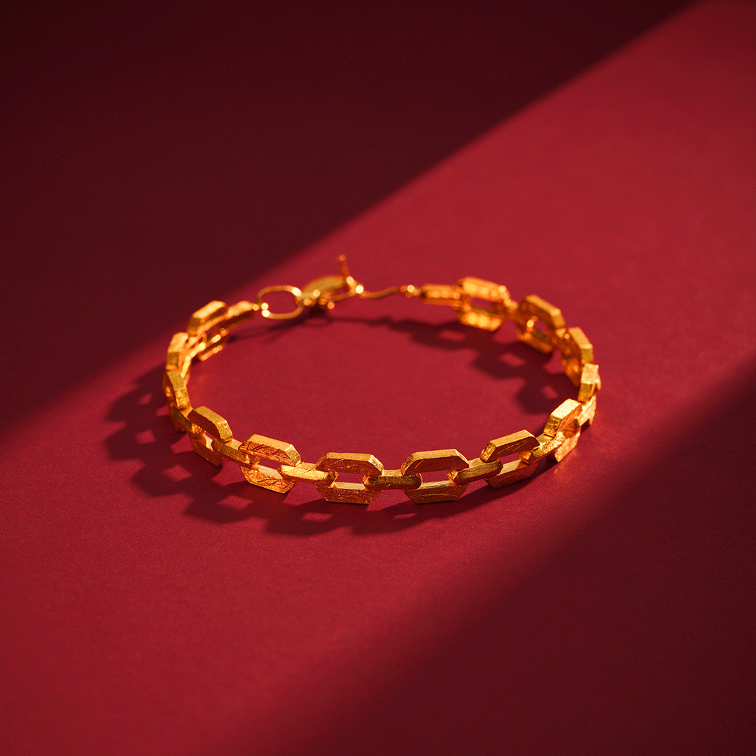 GOLD BRACELET- E258374 image