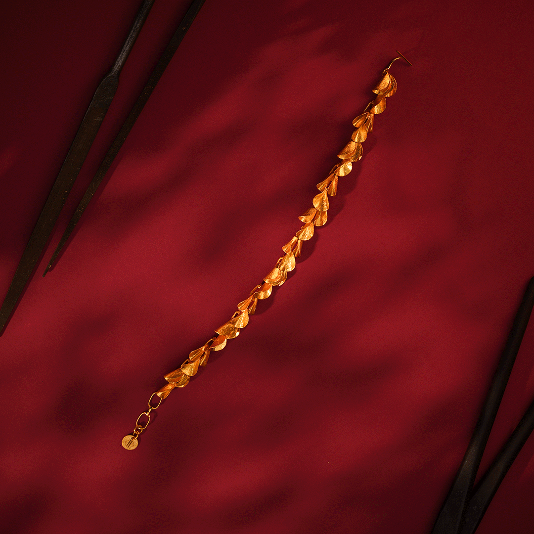 GOLD BRACELET- E258375 image