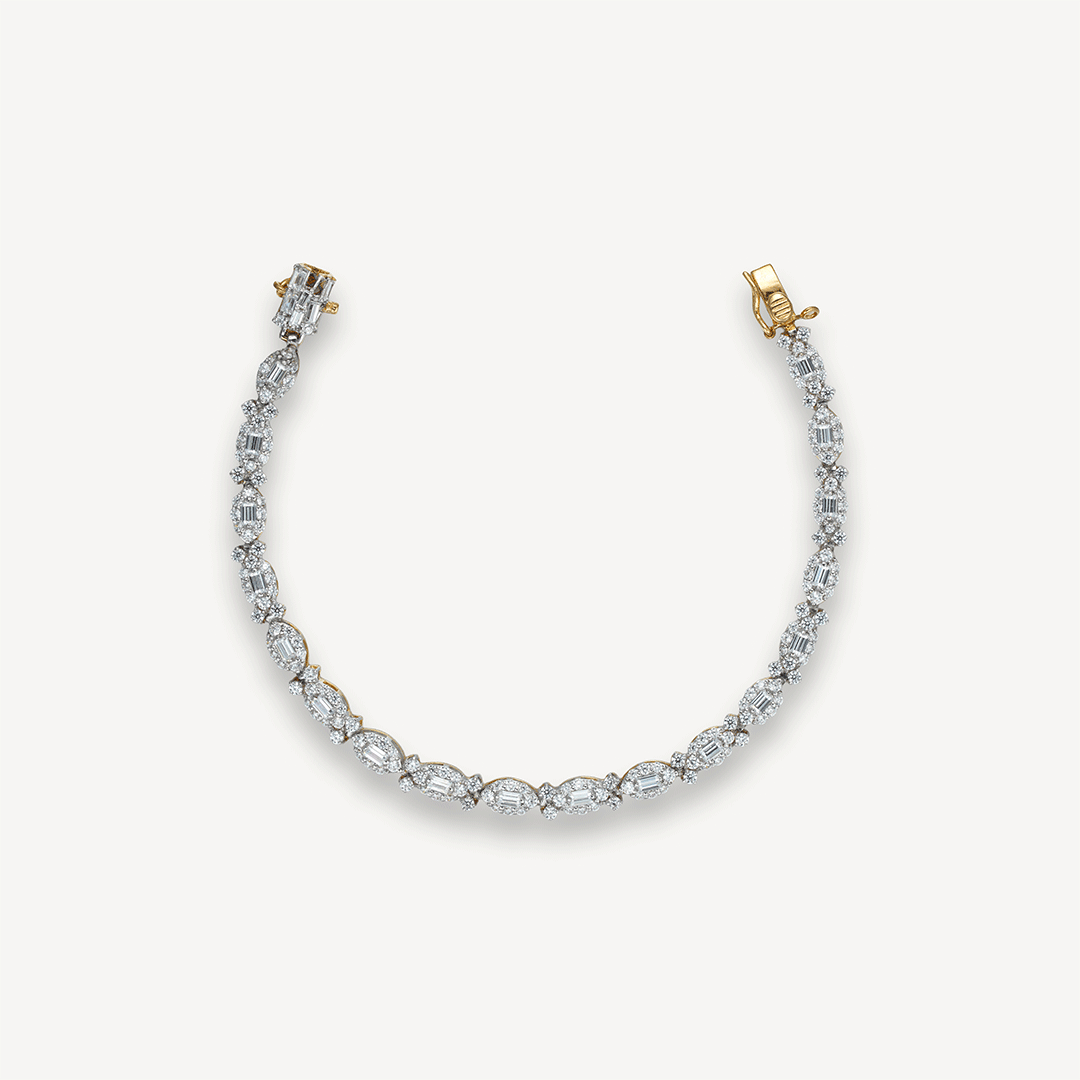 GOLD BRACELET - E232185 image