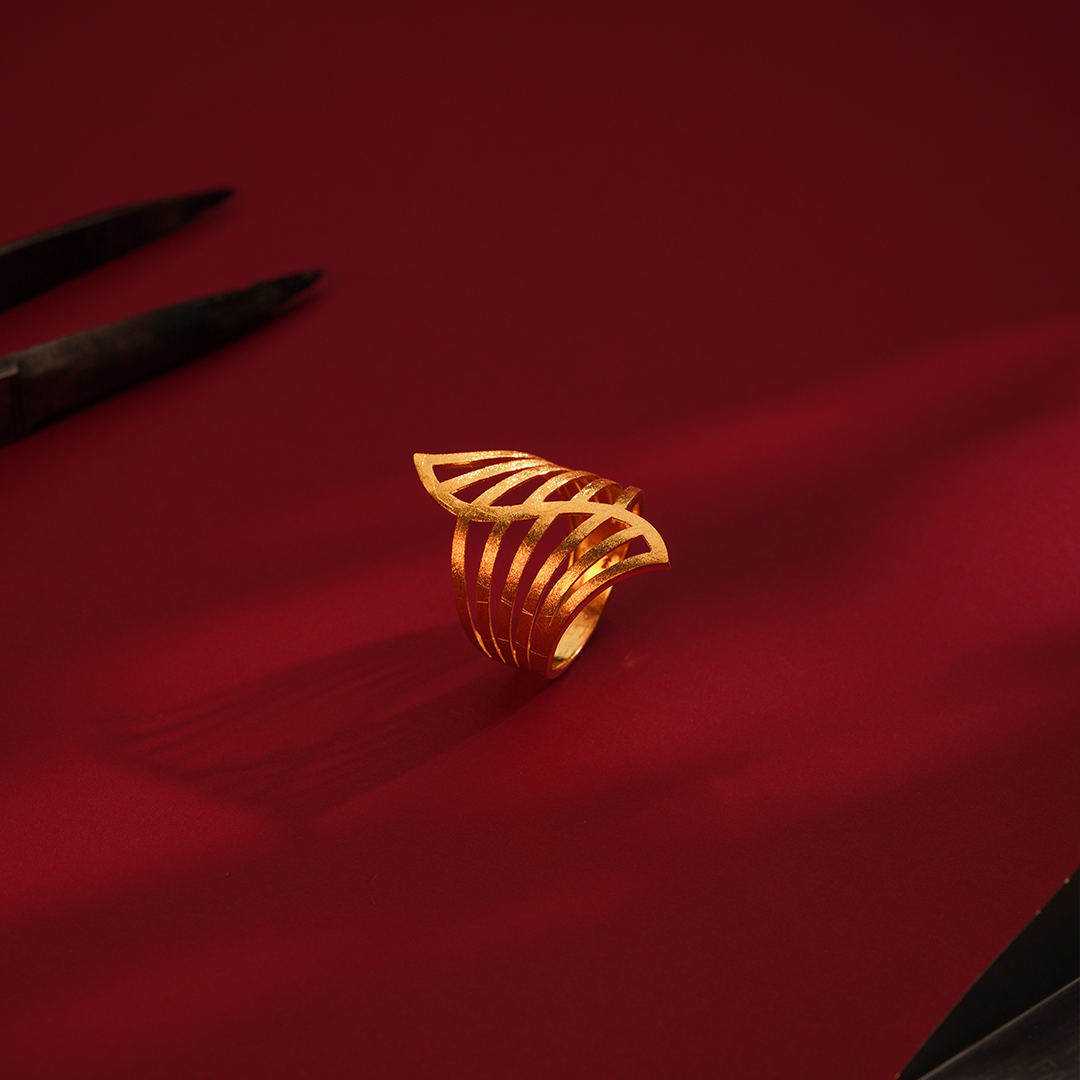 GOLD RING - R255860 image