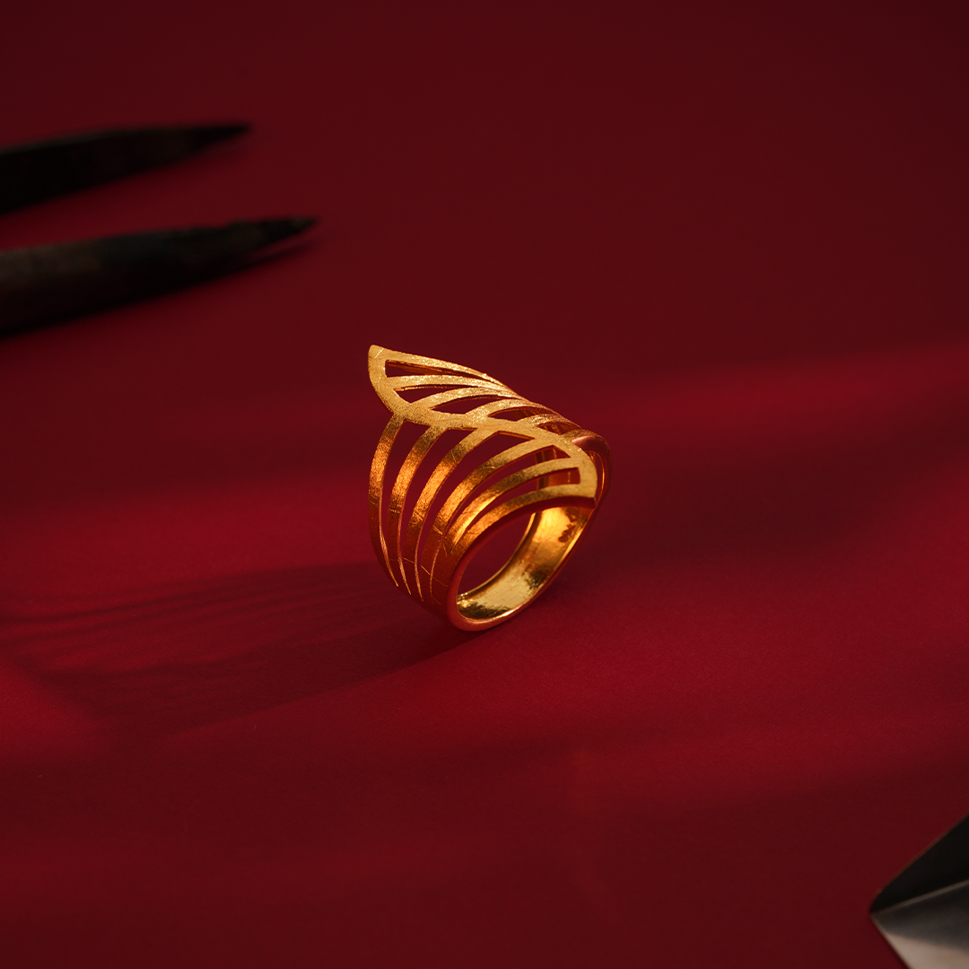 GOLD RING - R255860 image