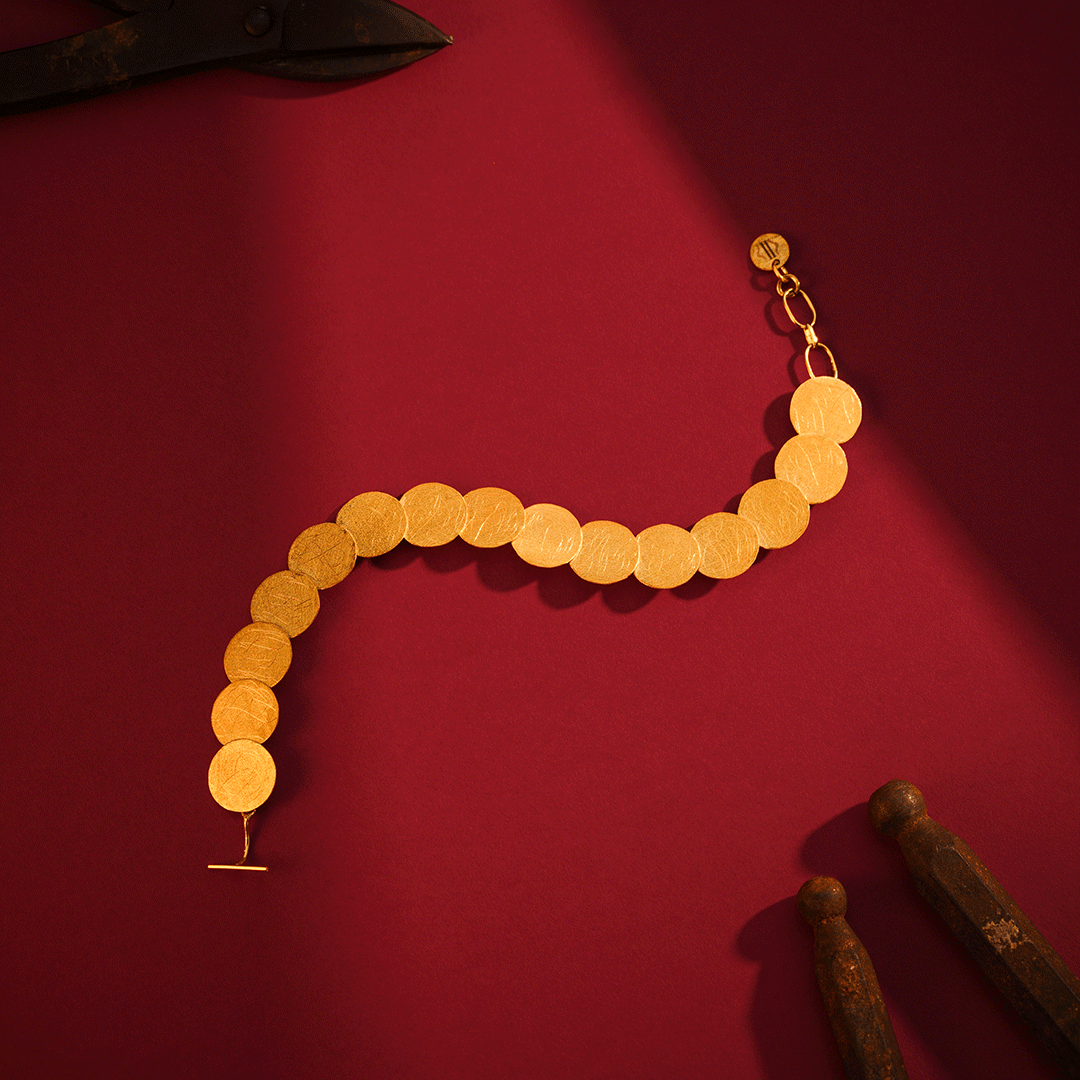 GOLD BRACELET- E258382 image