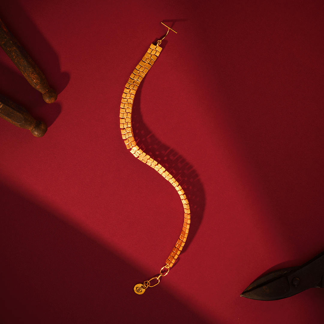 GOLD BRACELET- E258380 image