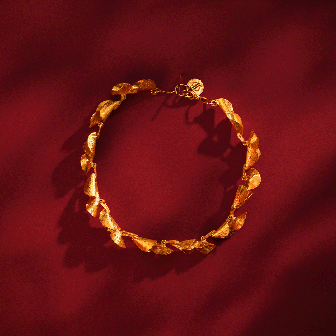 GOLD BRACELET- E258375 image
