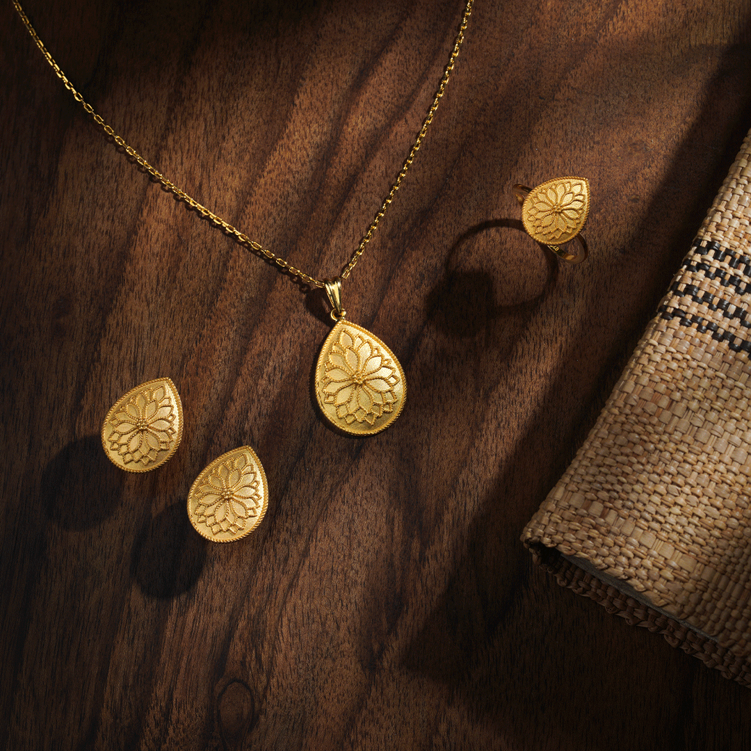 Gold Pendant - N269889 image