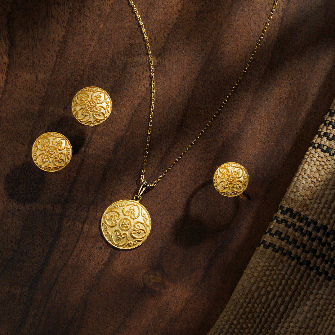 Gold Pendant - N285201 image