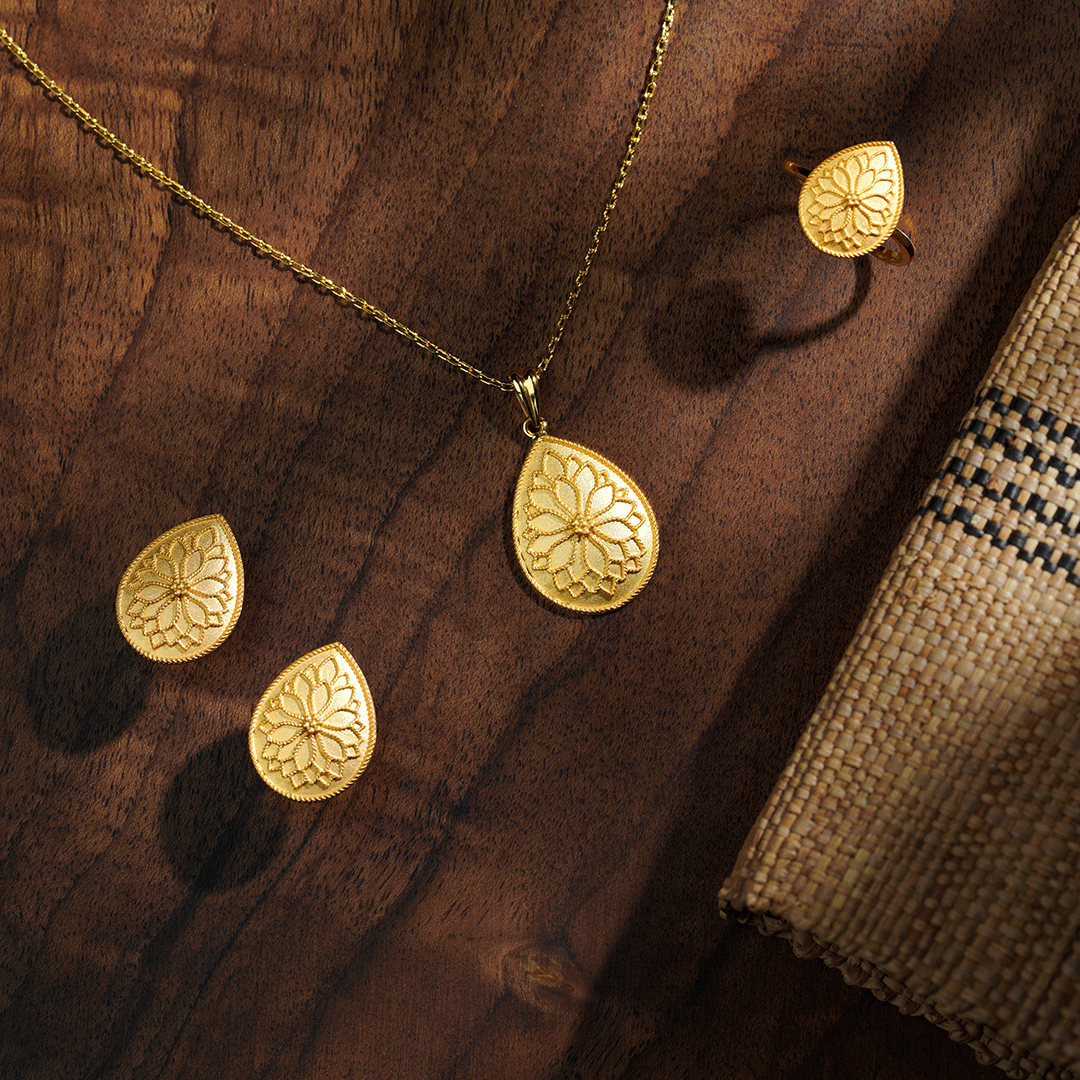 Gold Pendant - N269889 image