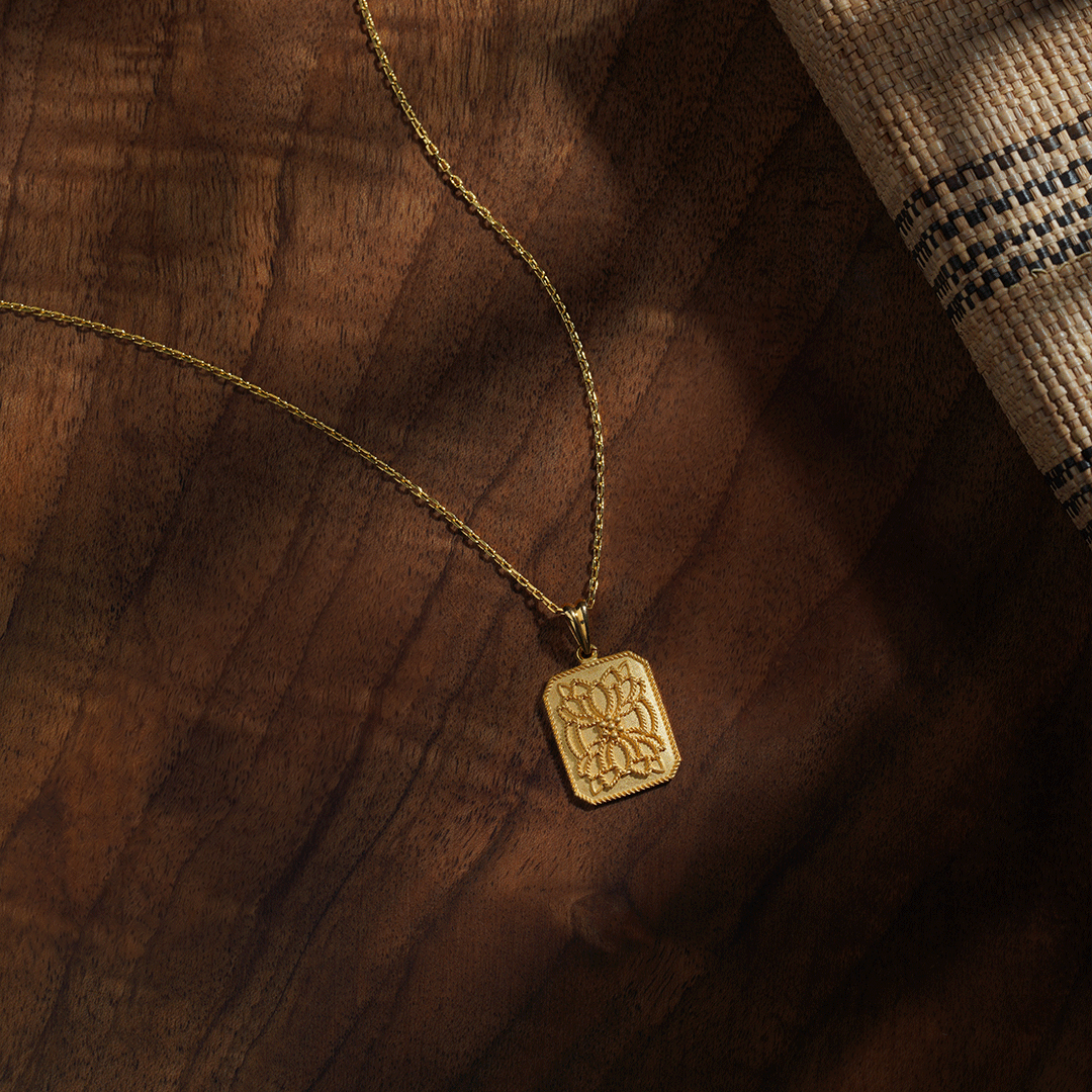 GOLD PENDANT - P279896 image
