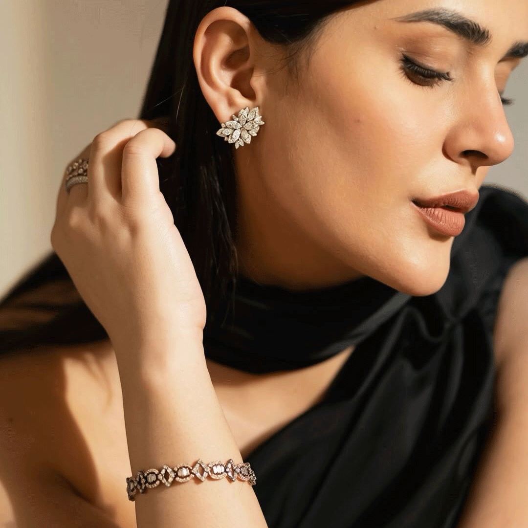 Gold Earrings - T285225 image
