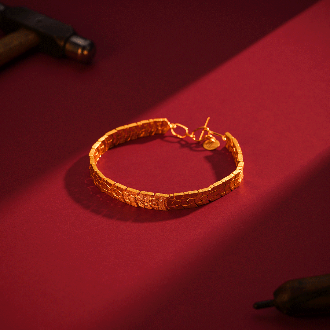 GOLD BRACELET- E258381